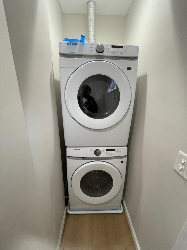 Building Photo - S. Carey - B