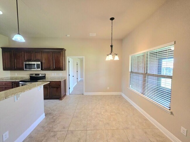 Building Photo - 6159 Winchester Cir