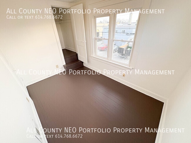 Building Photo - 19 N Wayne Ave