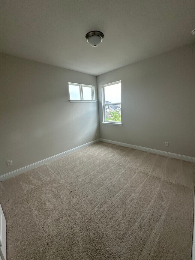 Building Photo - 10999 Tall Timbers Trl