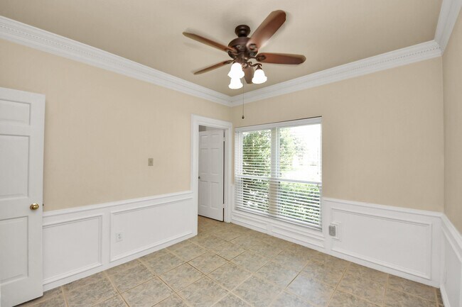 Building Photo - 10503 Great Plains Ln