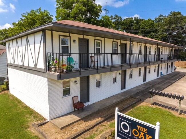 Interior Photo - MF-15-The Oak Apartments