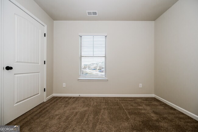 Building Photo - 101 Magnaview Dr