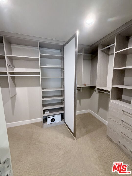 Building Photo - 5015 Balboa Blvd