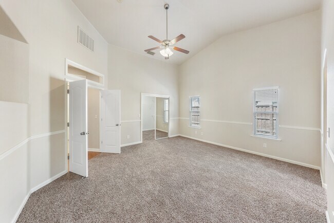 Building Photo - 1022 Prosperity Dr