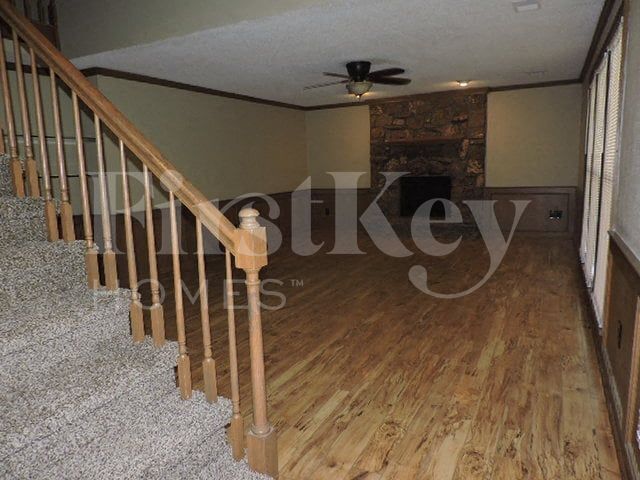 Building Photo - 2056 Kingsrow Pkwy