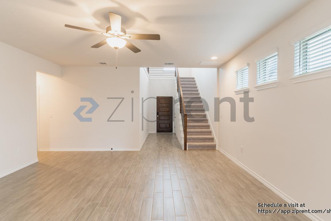 Building Photo - 7603 Elk Grove Path