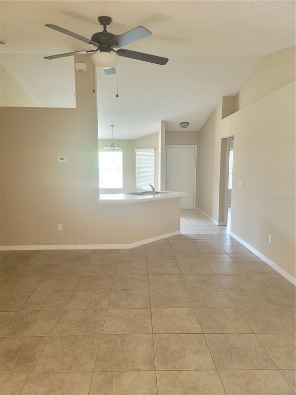Building Photo - 38 White Dove Ln