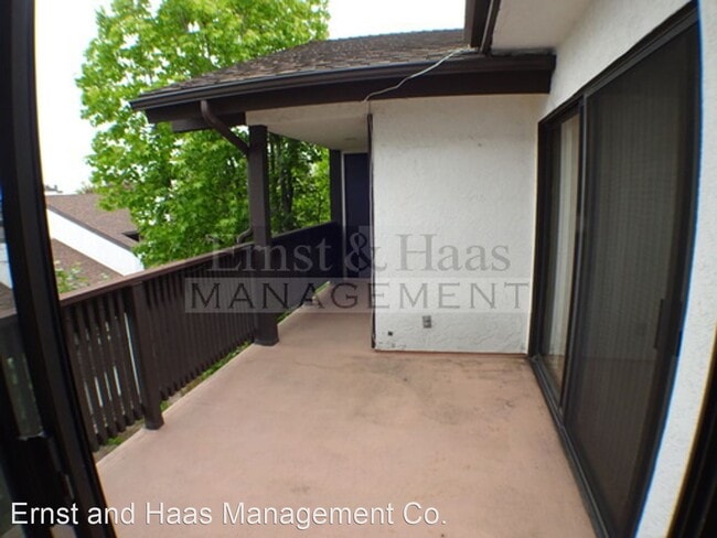 Building Photo - 2 br, 2 bath House - 2510 E. Willow  St. #204