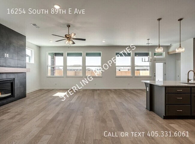 Building Photo - 16254 S 89th E Ave