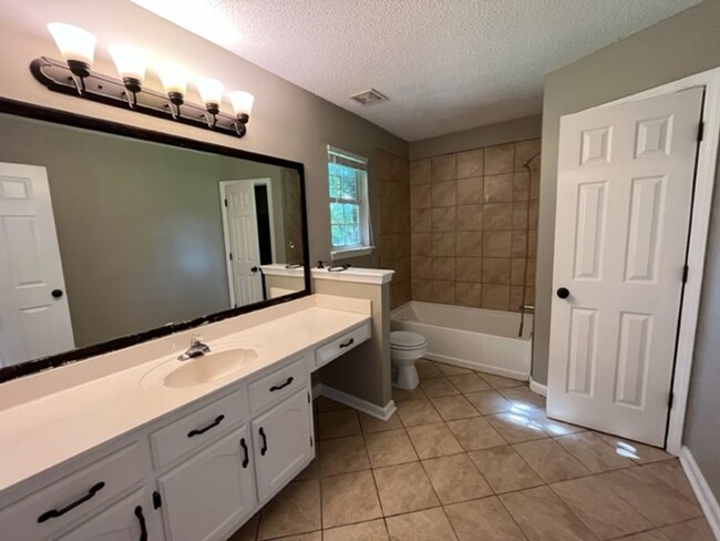 Building Photo - Renovated 3 Bedroom 2 Bath Home for Rent!!!