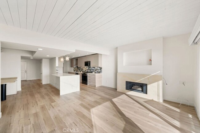 Building Photo - 21751 Ocean Vista Dr