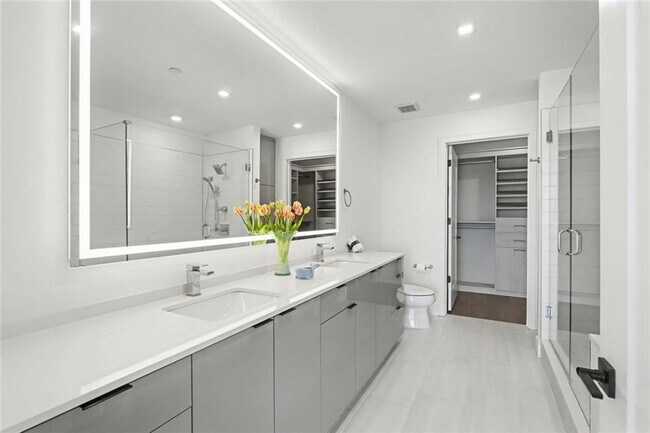 Building Photo - 788 West Marietta St NW