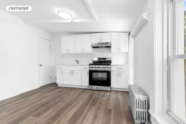 Building Photo - 123 Butler St