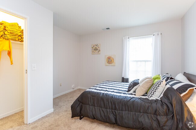 Interior Photo - The Tate on Howard