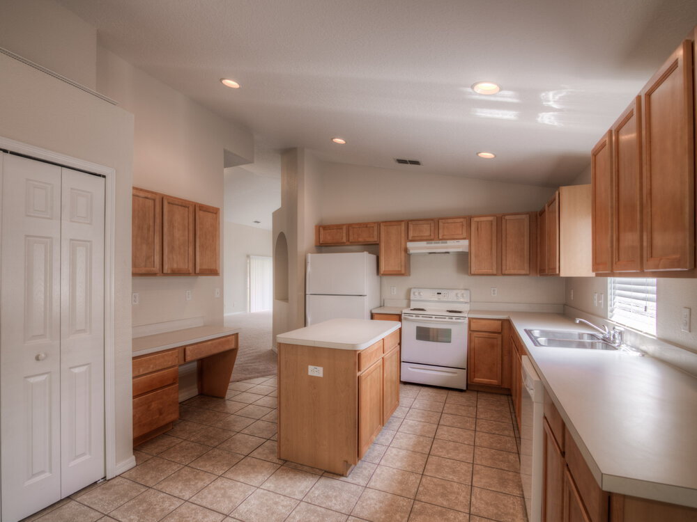 Building Photo - 4612 Woodford Dr