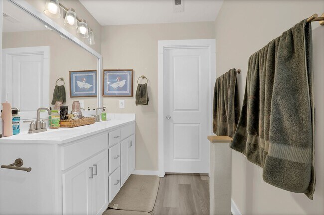 Building Photo - 328 Starfish Ln