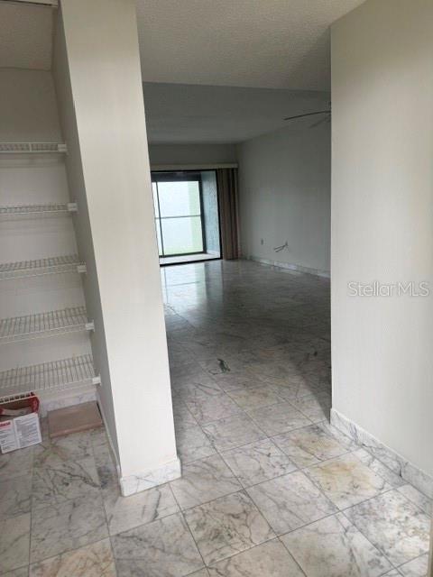 Building Photo - 1400 Mineo Dr