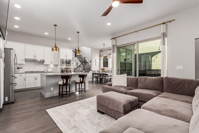 Building Photo - 4BD, 3.5BA Northfield Home with Finished Basement and 2-Car Garage