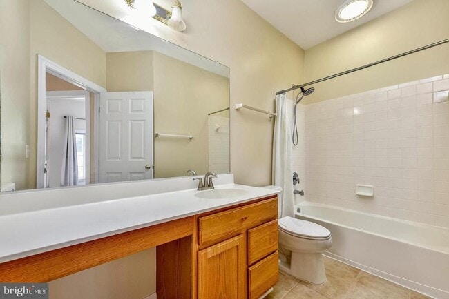Building Photo - 14422 Fowlers Mill Dr