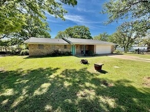 Building Photo - 3680 Co Rd 256