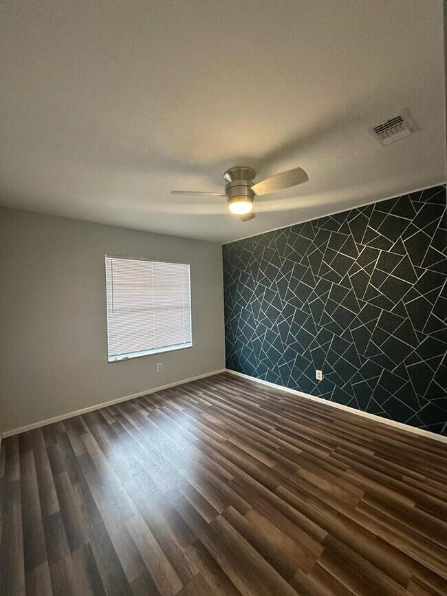 Building Photo - 1145 John Ridge Ct