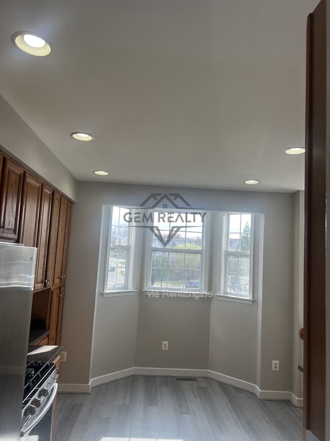 Building Photo - 3316 Broker Ln