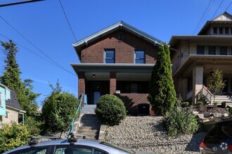 Building Photo - 211 Lenox Ave