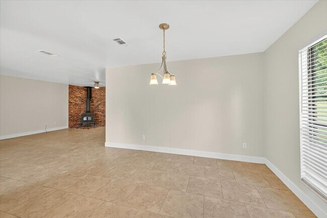 Building Photo - 898 Meginnis Ln