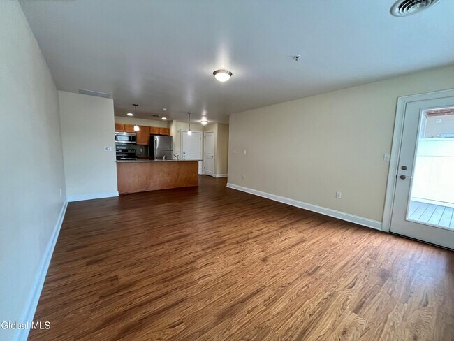 Building Photo - 60 Weibel Ave