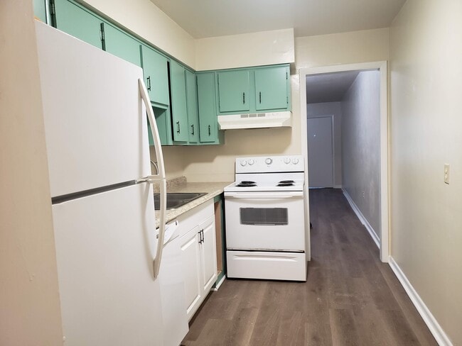 Building Photo - 3824 Duplex A