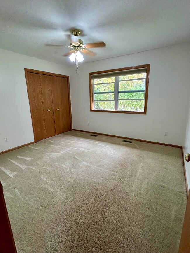 Building Photo - 6516 Shore Ln