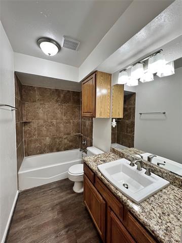 Building Photo - 203 Mesa Moor Dr