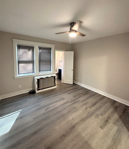 Building Photo - 5718 Beacon St