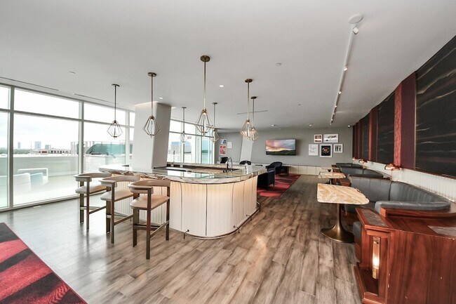 Building Photo - 4521 San Felipe St