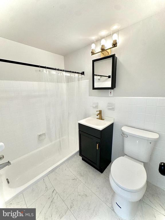 Building Photo - 3408 Rhawn St