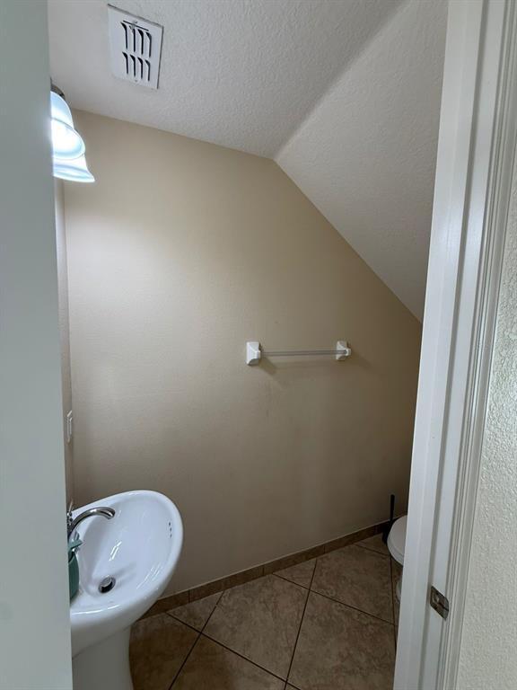 Building Photo - 8057 Prestbury Dr