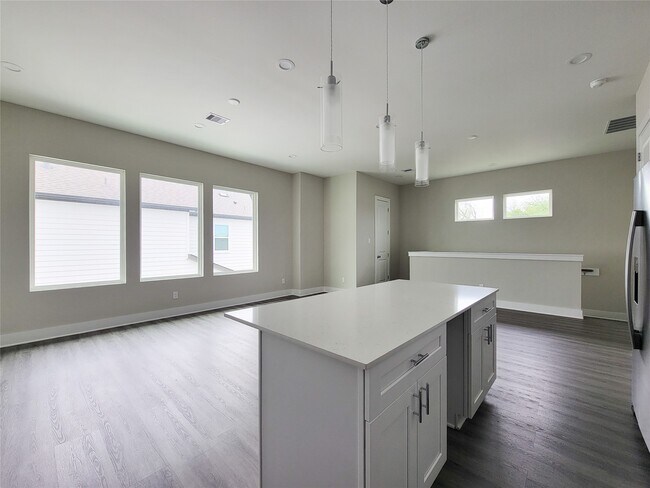 Building Photo - 8316 Curry Rd