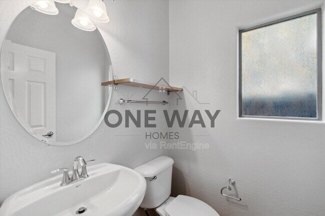 Building Photo - 18815 E Swan Dr