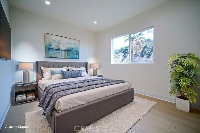 Building Photo - 259 S Ave 54