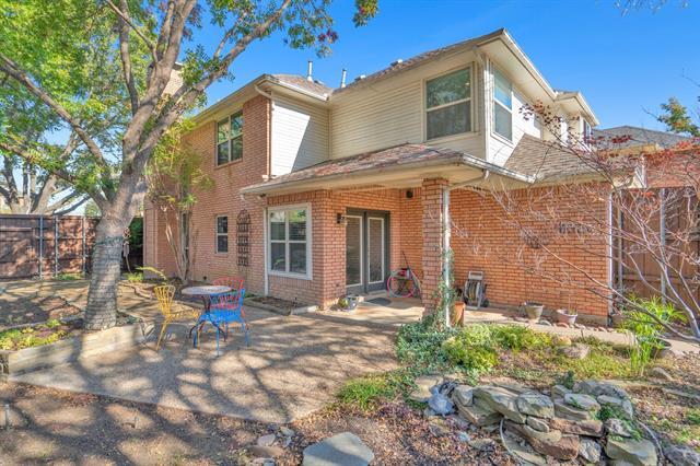 Building Photo - 901 Brentwood Dr