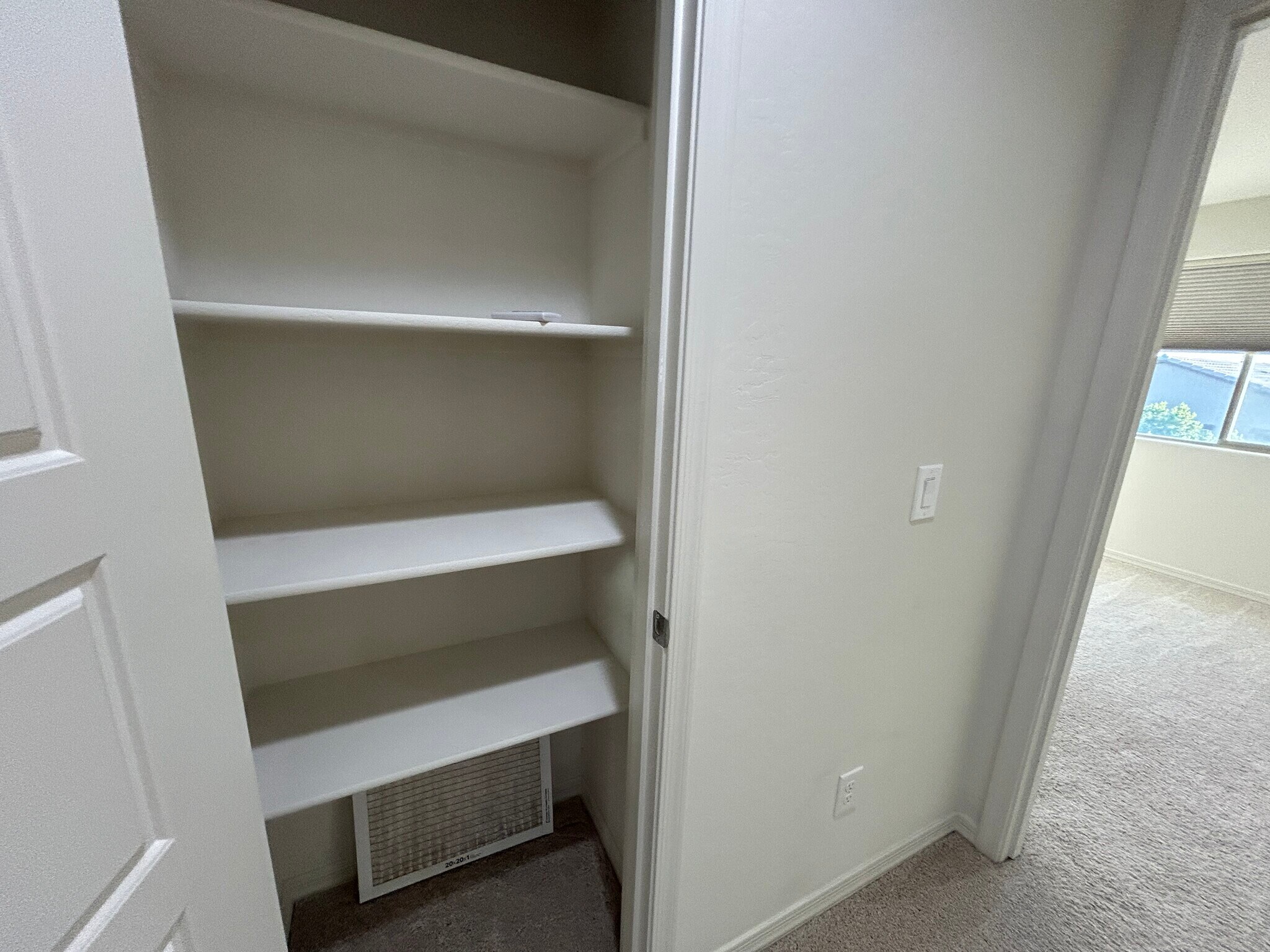 Building Photo - 8909 W Missouri Ave