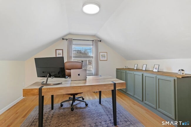 Building Photo - 62 Glenwood Ave