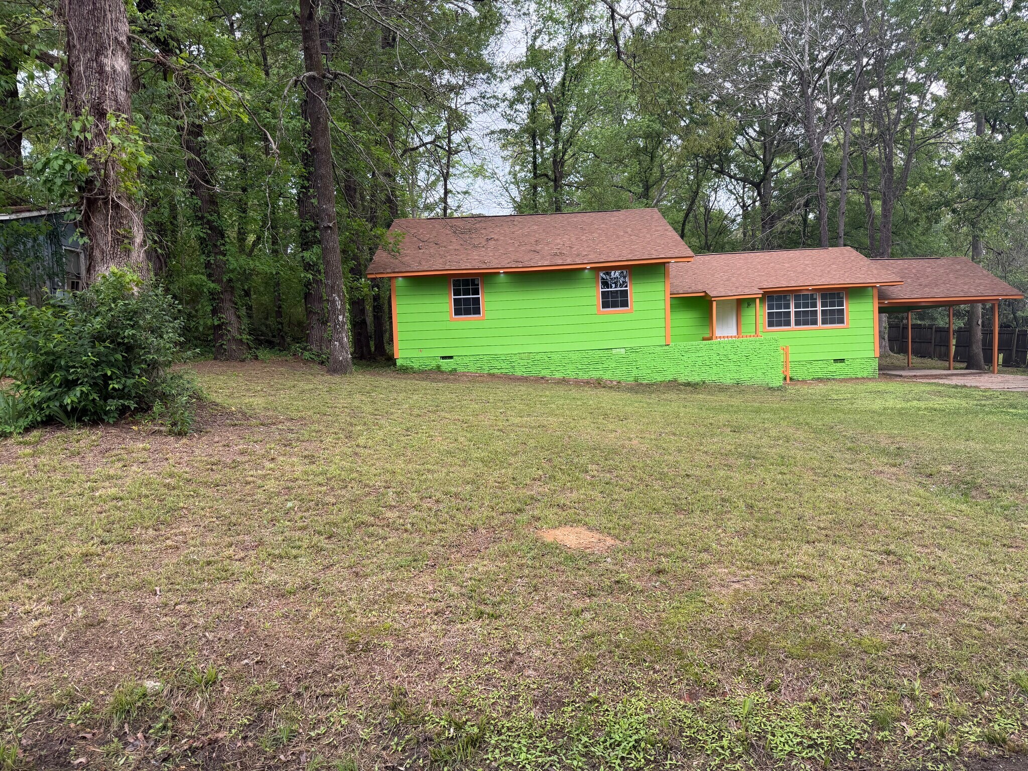 Building Photo - 4129 Plaza St