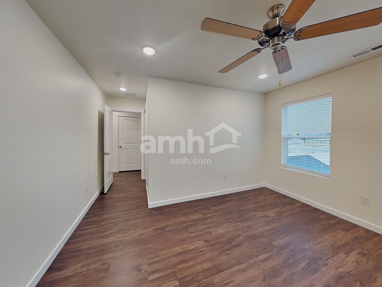 Building Photo - 9534 W Bowie Ct