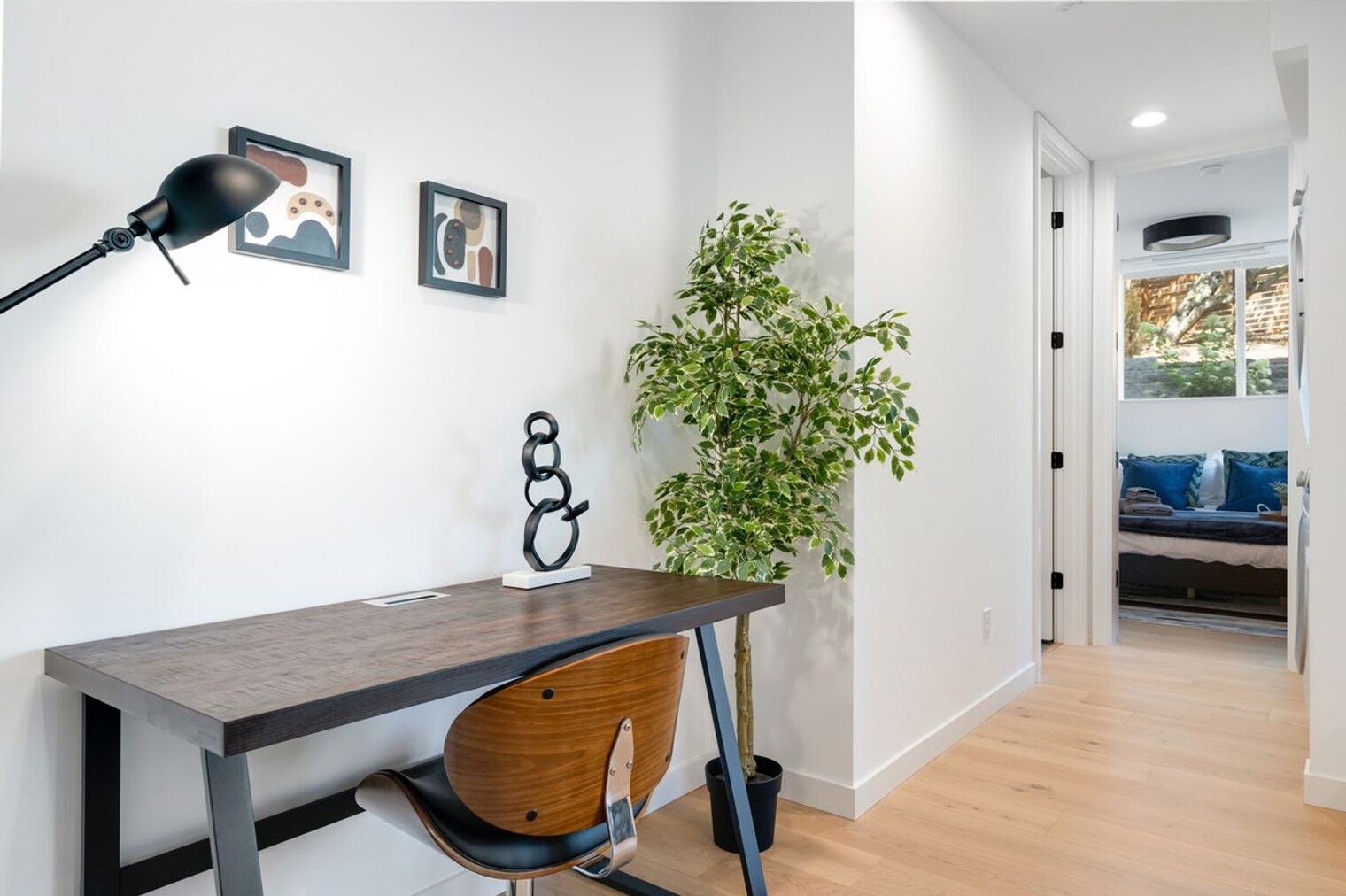 Building Photo - 5300 NE 67th St