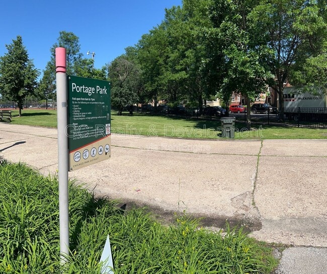 Building Photo - 5410 W Berteau Ave