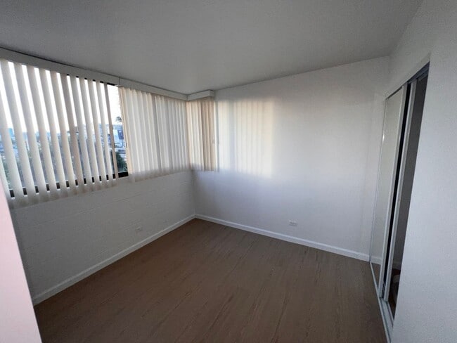 Building Photo - 1040 Kinau/2BR/1BA/1PK