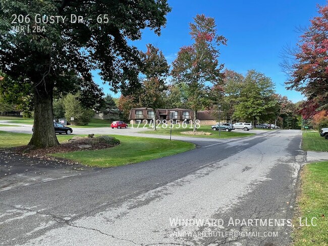 Building Photo - 206 Gusty Dr