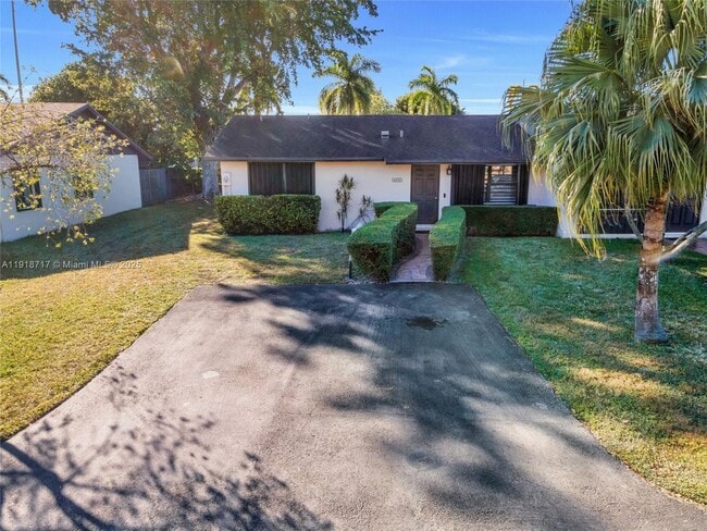 Building Photo - 4456 SW 136th Pl